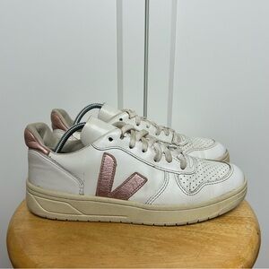 Veja v-10 Low metallic pink white leather lace sneakers